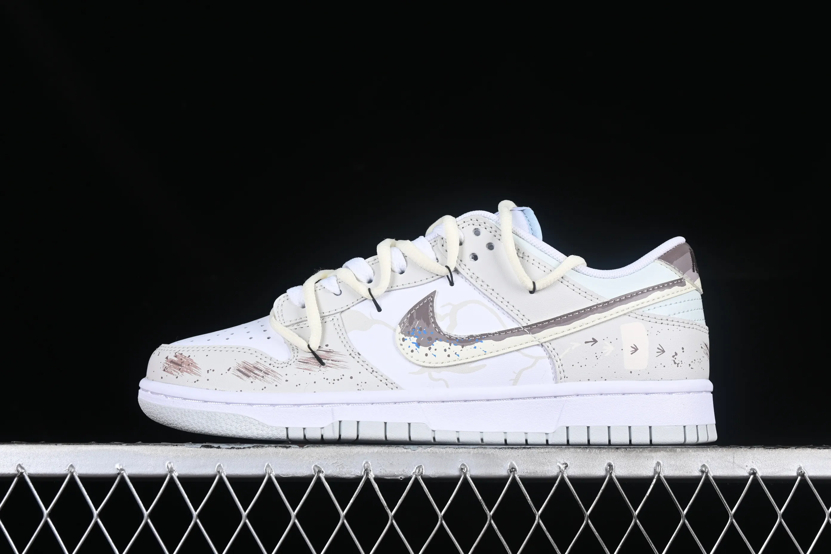 All Categories Nk SB Dunk Series Nk SB Dunk Low Low-top Sneakers Nk Dunk Low "Neutral" Urban Ruins Taupe Retro Deconstruction SB Strap Low-top Casual Sneakers DV0831-101
